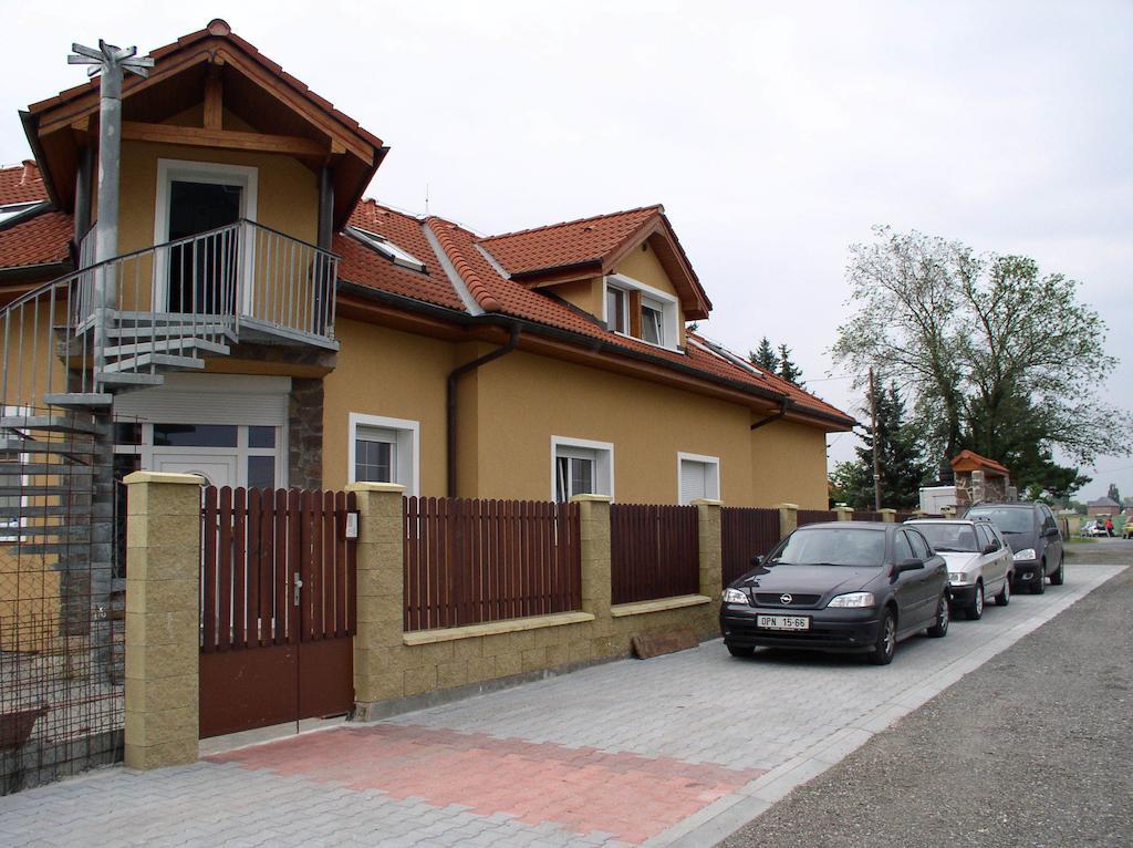 Penzion Rozkos Прухонице Екстериор снимка